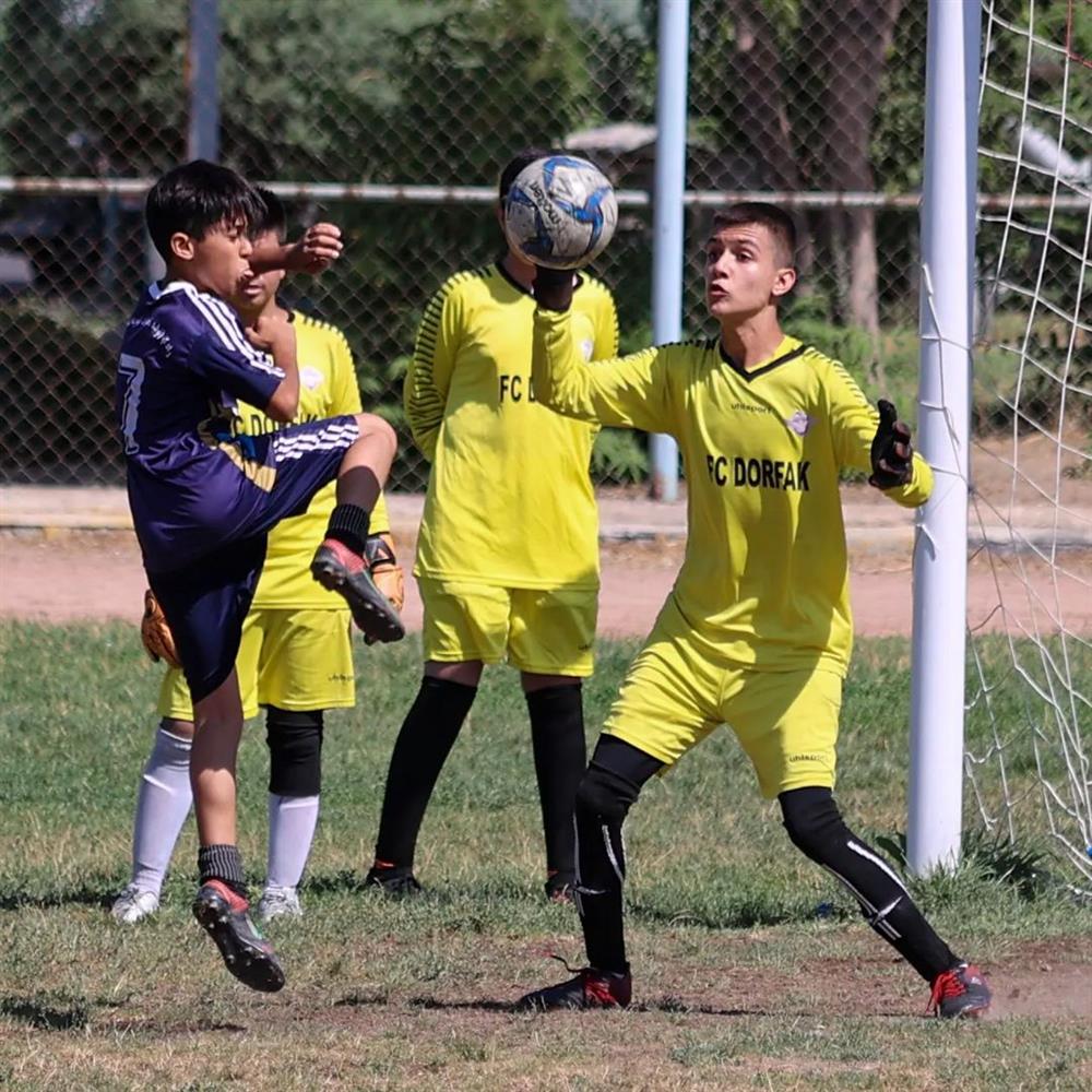 مدرسه فوتبال درفک البرز